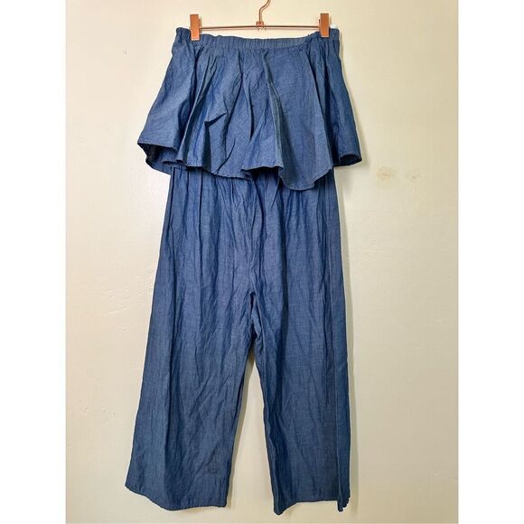 THML Blue Chambray Strapless Cropped Jumpsuit Size Medium - Picture 1 of 3